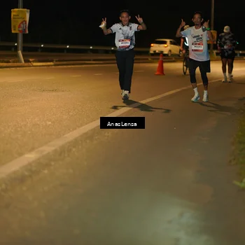Runner Photo 7712981