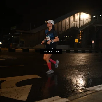 Runner Photo 7712985