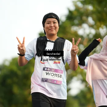 Runner Photo 7712994