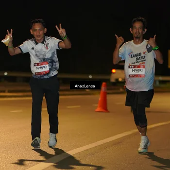 Runner Photo 7712996