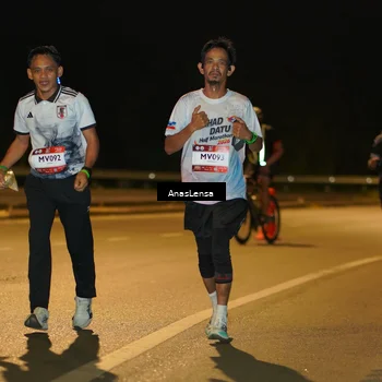 Runner Photo 7713000