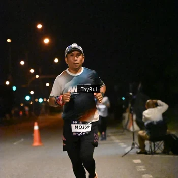 Runner Photo 7713005