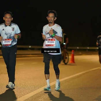 Runner Photo 7713006
