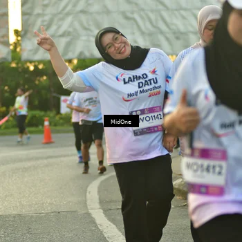 Runner Photo 7713009