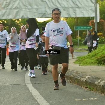 Runner Photo 7713010