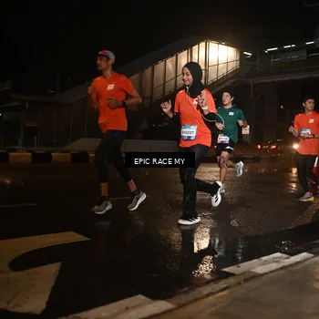 Runner Photo 7713021