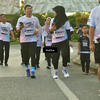 Runner Photo 7713024