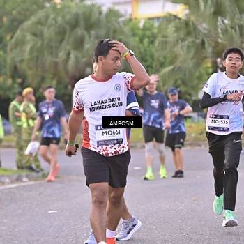 Runner Photo 7713025