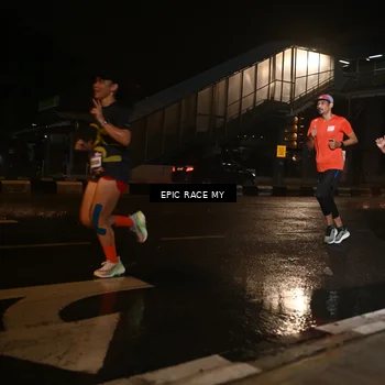 Runner Photo 7713041