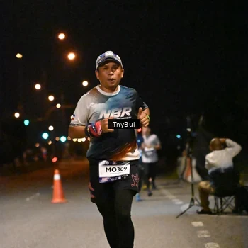 Runner Photo 7713049