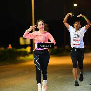 Runner Photo 7713051