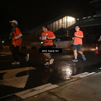 Runner Photo 7713054