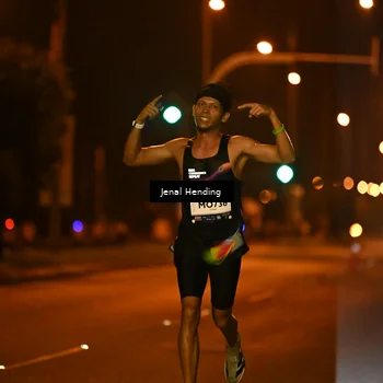 Runner Photo 7713072