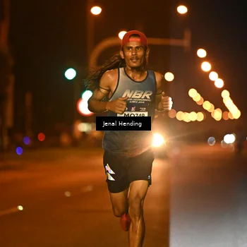 Runner Photo 7713083