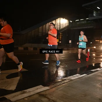 Runner Photo 7713094