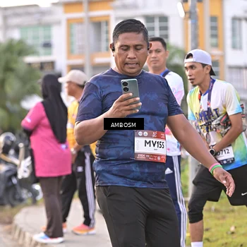 Runner Photo 7713118