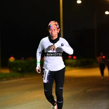 Runner Photo 7713120