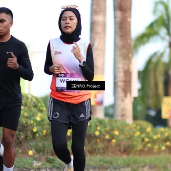 Runner Photo 7713128