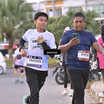 Runner Photo 7713161