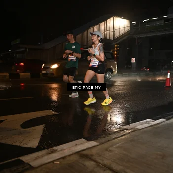 Runner Photo 7713162