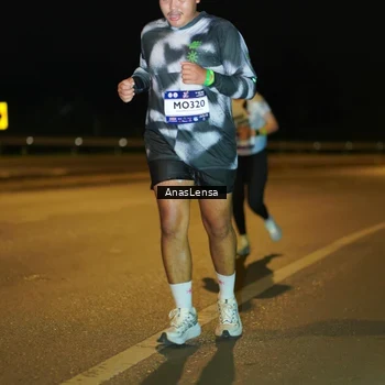 Runner Photo 7713164