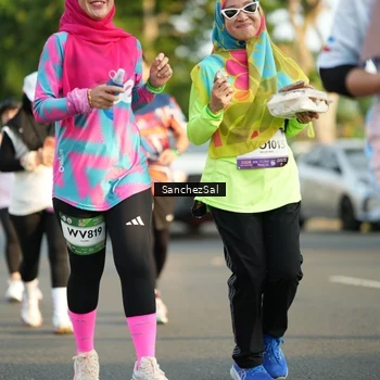 Runner Photo 7713189