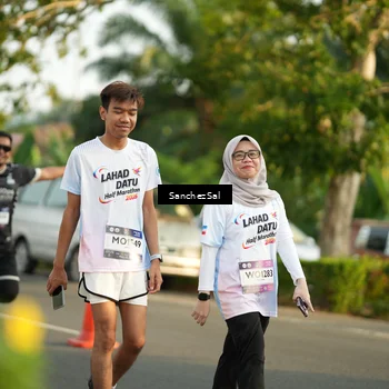 Runner Photo 7713200
