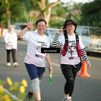 Runner Photo 7713202