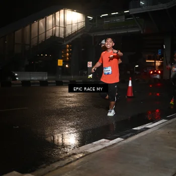 Runner Photo 7713204
