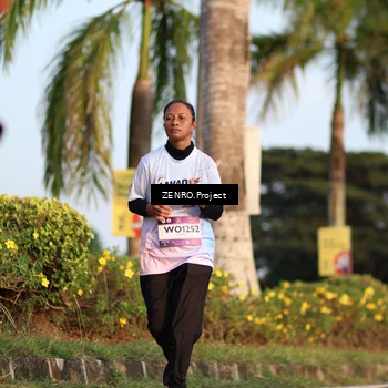 Runner Photo 7713211
