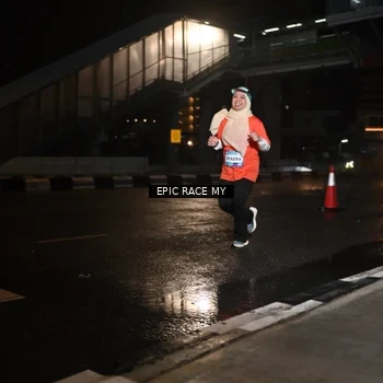 Runner Photo 7713213