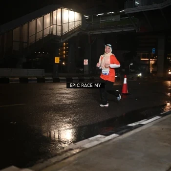 Runner Photo 7713215