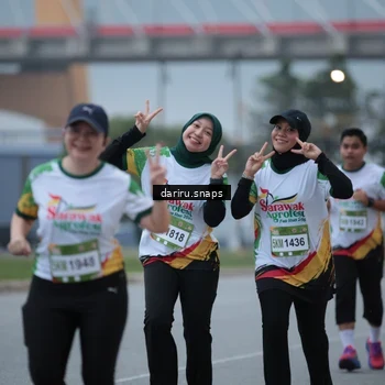 Runner Photo 7713221
