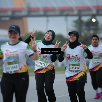 Runner Photo 7713244