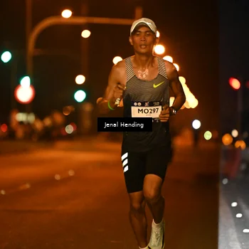 Runner Photo 7713278