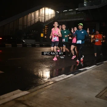Runner Photo 7713284