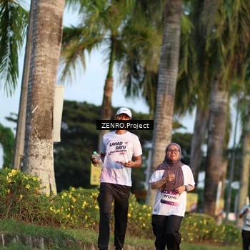 Runner Photo 7713292