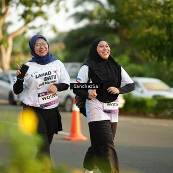 Runner Photo 7713308