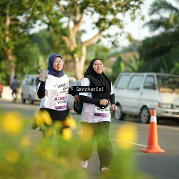 Runner Photo 7713310