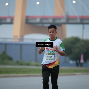 Runner Photo 7713314
