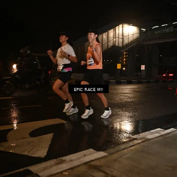 Runner Photo 7713341