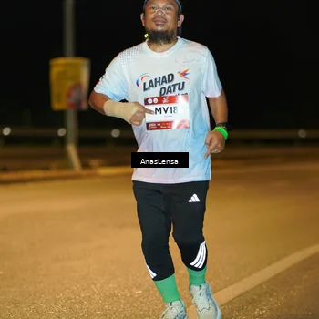 Runner Photo 7713346