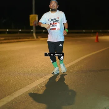 Runner Photo 7713348