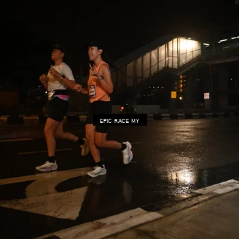 Runner Photo 7713362