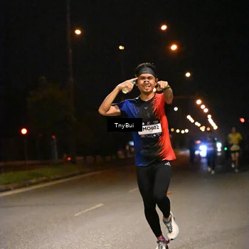 Runner Photo 7713363