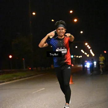 Runner Photo 7713365