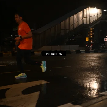 Runner Photo 7713385