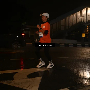 Runner Photo 7713395