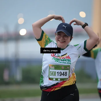 Runner Photo 7713401