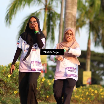 Runner Photo 7713424